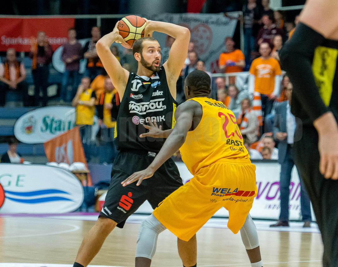 2. Bundesliga ETB Wohnbau Baskets Essen / Finke Baskets Paderborn
