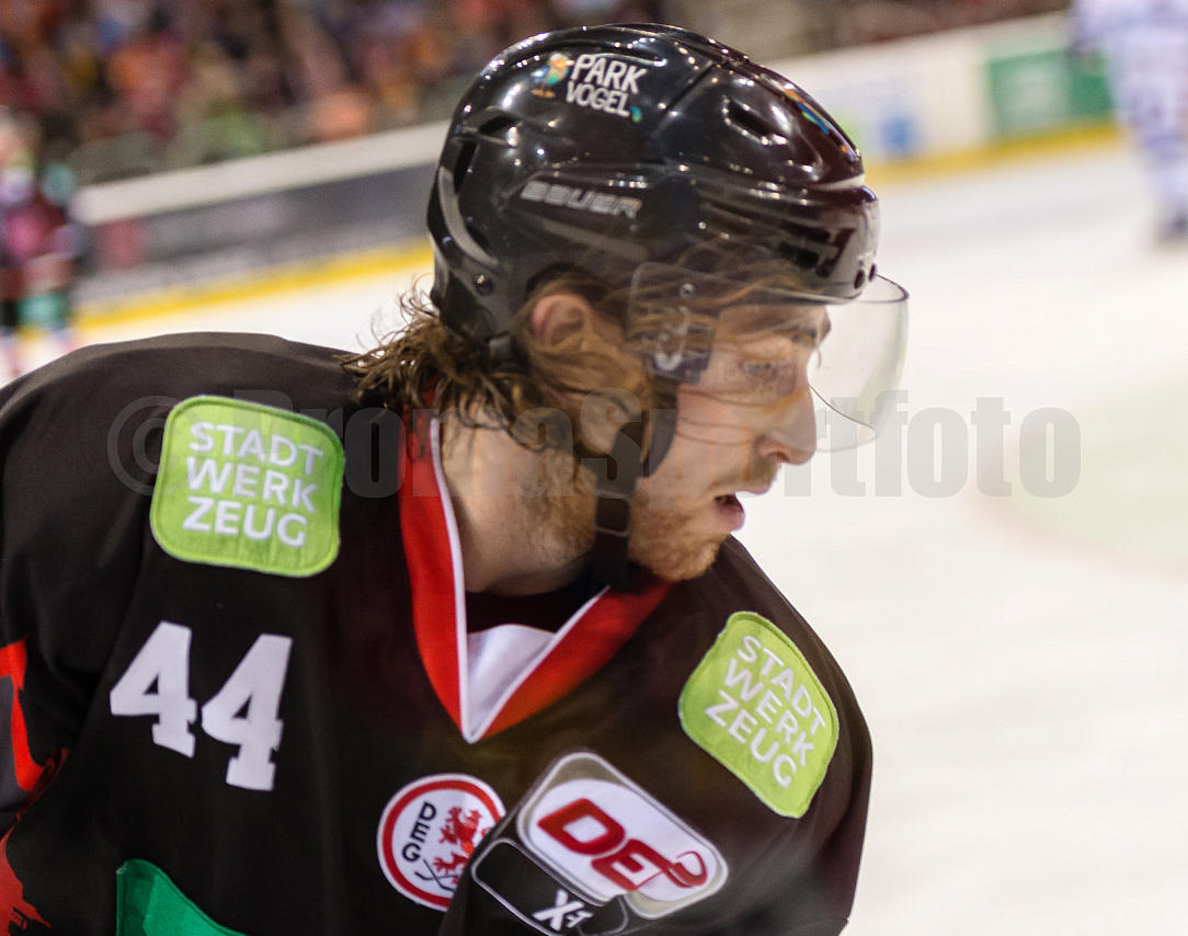 Playoffs Viertelfinale Düsseldorfer EG / Hamburg Freezers
