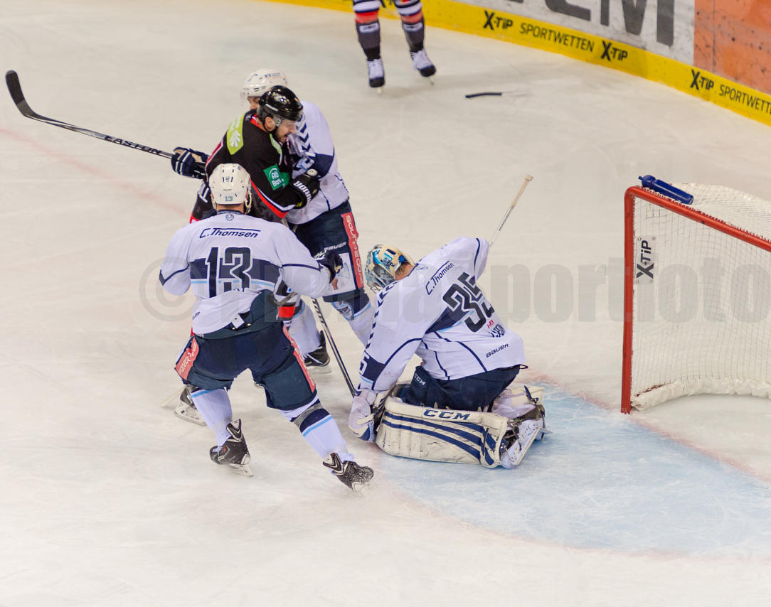 Playoffs Viertelfinale Düsseldorfer EG / Hamburg Freezers