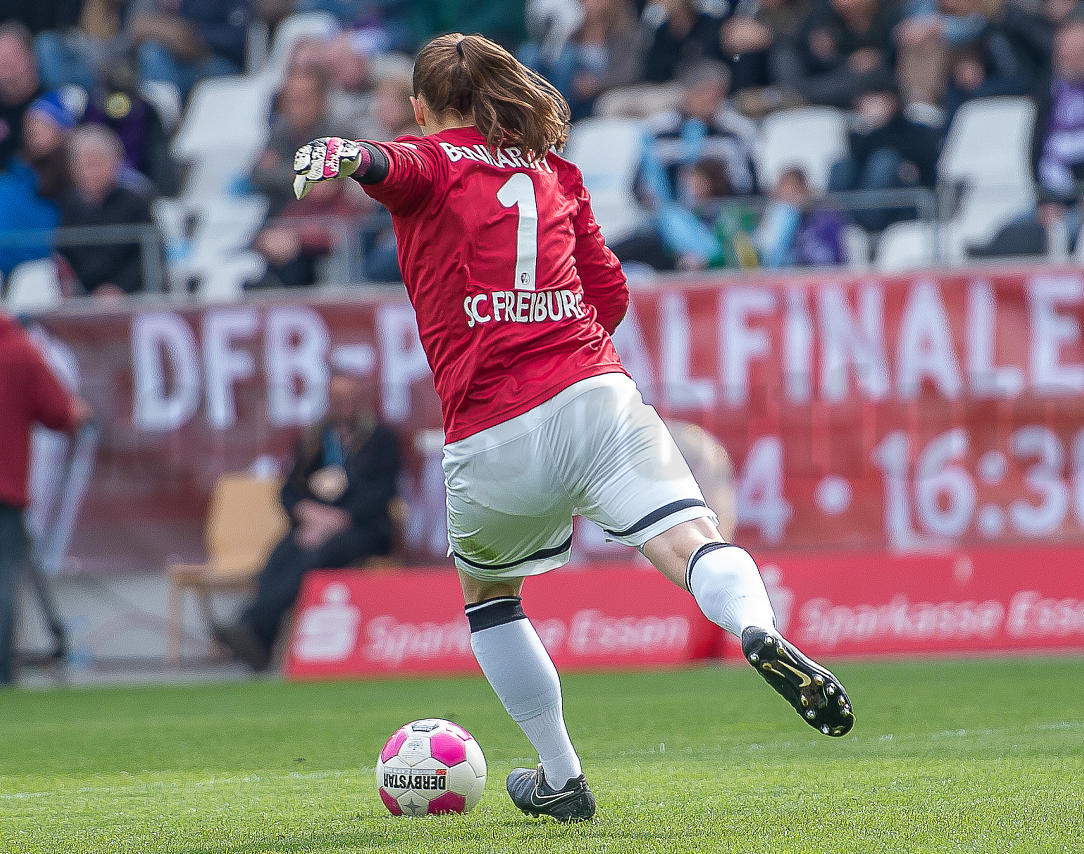DFB-Pokal Halbfinale der Frauen 2014 in Essen