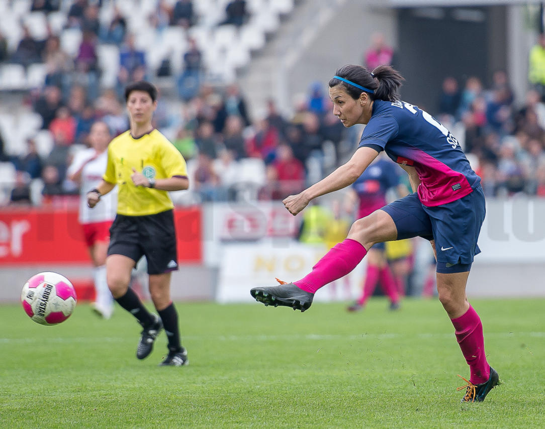 DFB-Pokal Halbfinale der Frauen 2014 in Essen
