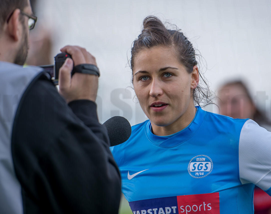 DFB-Pokal Halbfinale der Frauen 2014 in Essen