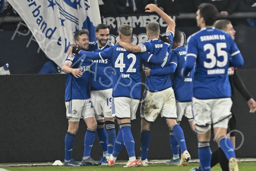 01. Dez FC Schalke 04 / VfL Osnabrueck (2. BL)