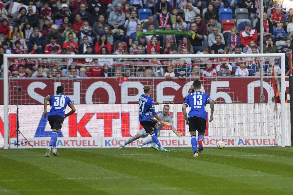 01. Okt Fortuna Düsseldorf / Arminia Bielefeld (2.BL)
